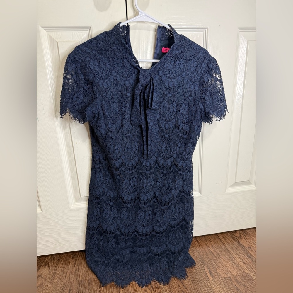Betsey Johnson Navy Blue Lace Dress Women's Size 10 Bow Tie Neck Short Sleeve